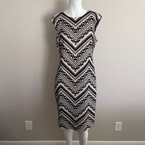 VINCE CAMUTO velvet detail shift dress